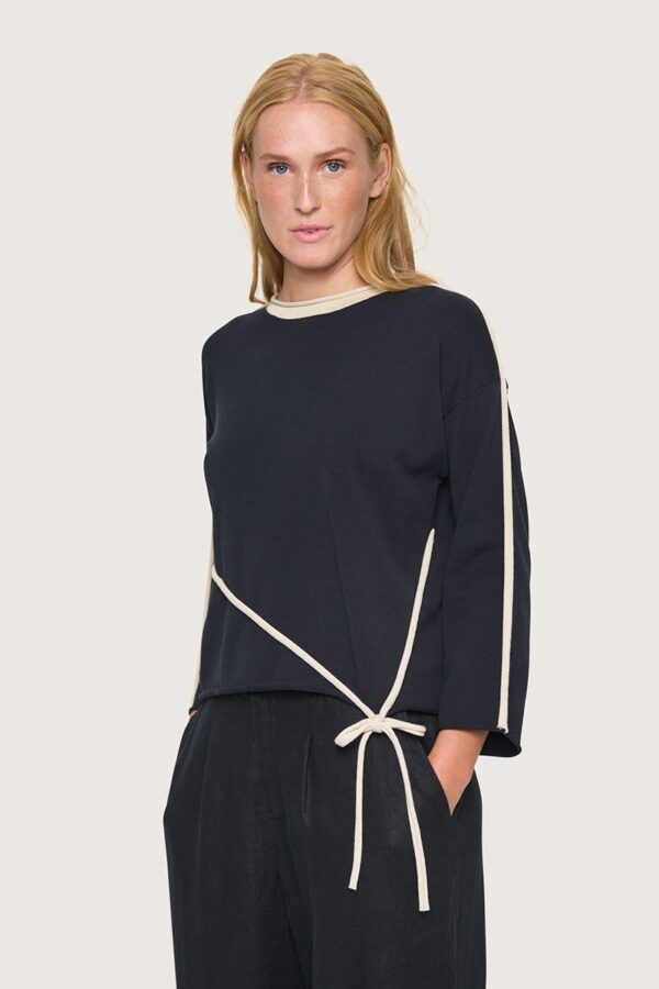 Blouse (with bow) Saku black/Ivory