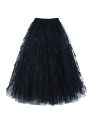 14919 Skirt Feathers in the air