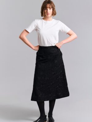14924 Skirt Dark Daisy