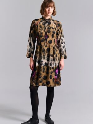 14959 FSC Raglan Dress Haru Eye of the tiger
